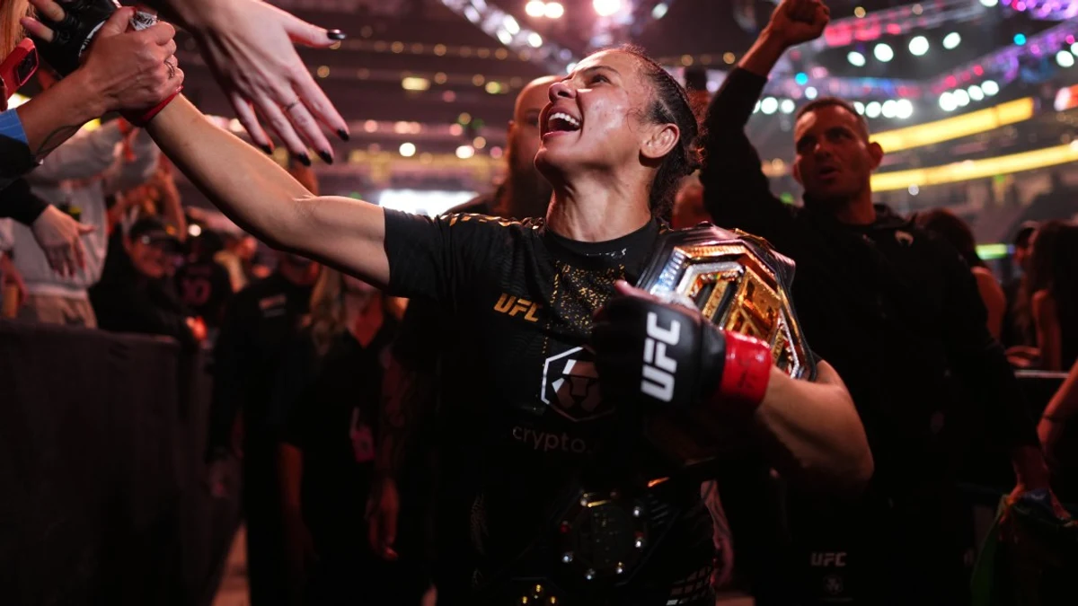 Natalia Silva à l'UFC 332, sur la photographie publiée par MMA Fighting.